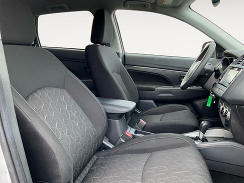 Used 2025 Mitsubishi Outlander Sport ES AWD/4WD image 11