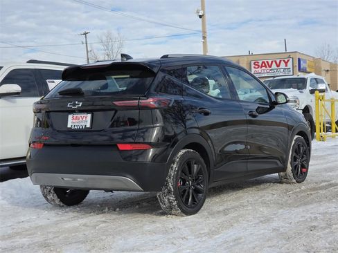 Used 2023 Chevrolet Bolt EUV LT w/ Redline Edition image 14