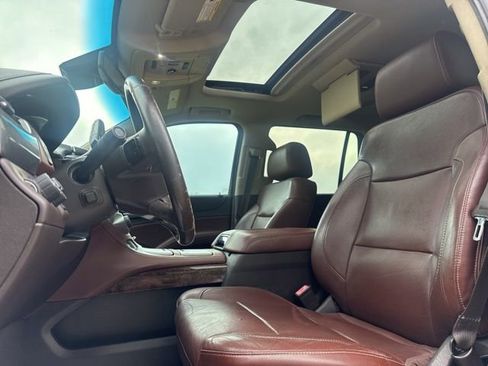 Used 2015 Chevrolet Tahoe LTZ AWD/4WD image 40