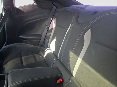 Used 2020 Chevrolet Camaro LT w/ RS Package image 7