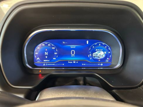 Used 2023 Chevrolet Tahoe Z71 w/ Luxury Package image 21