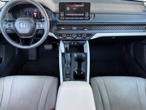 Used 2025 Honda Accord SE image 13