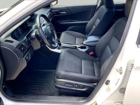 Used 2015 Honda Accord Sport image 8