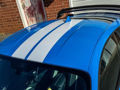 Used 2022 Ford Mustang Shelby GT500 w/ Carbon Fiber Track Pack image 16