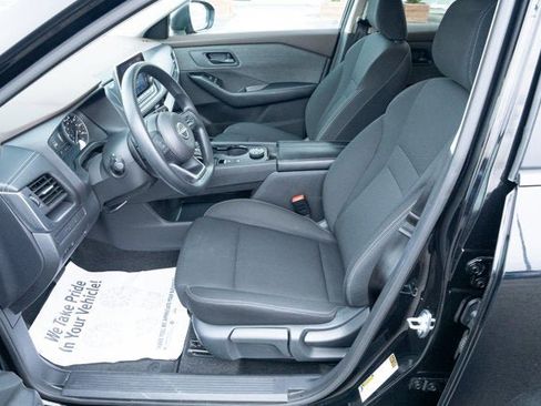 Used 2023 Nissan Rogue S image 15