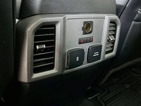 Used 2018 Ford F150 Raptor w/ Equipment Group 802A Luxury AWD/4WD image 31