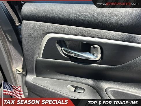 Used 2016 Nissan Altima 2.5 SR FWD image 34