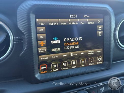 Used 2023 Jeep Wrangler Unlimited Sahara image 27