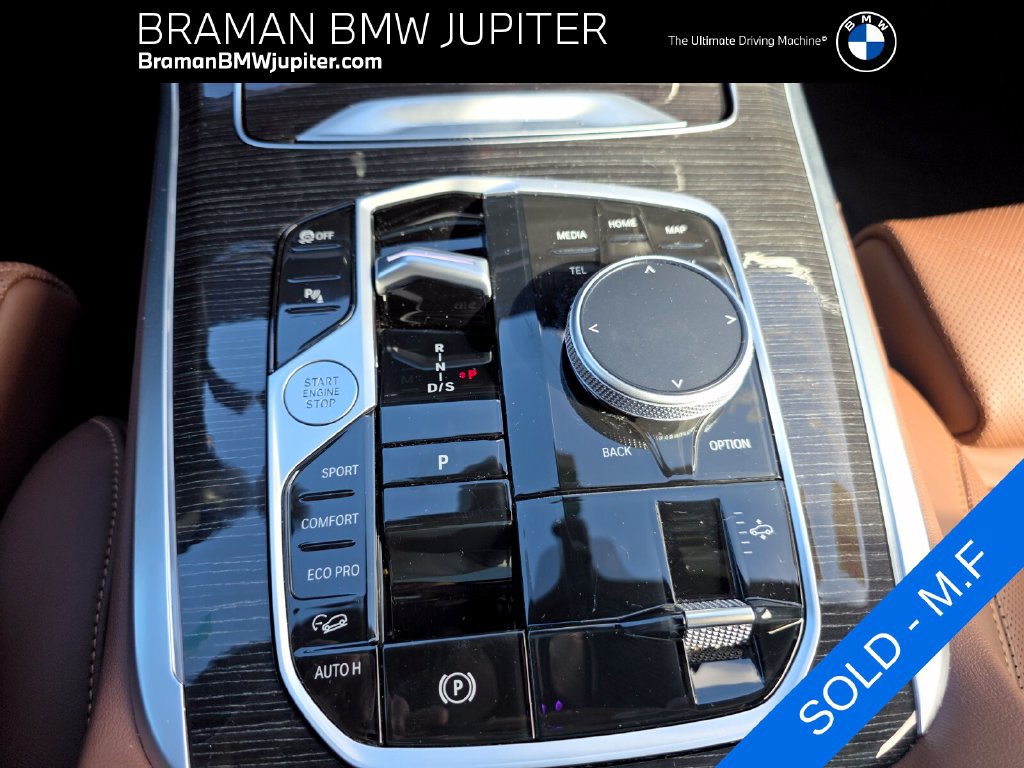 Used 2025 BMW X7 xDrive40i w/ M Sport Package AWD/4WD image 18