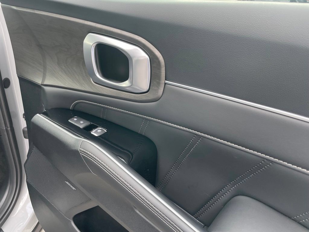 New 2026 Kia Sorento SX Prestige AWD/4WD image 32