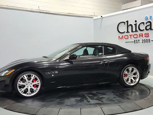 Used 2015 Maserati GranTurismo Sport RWD image 19