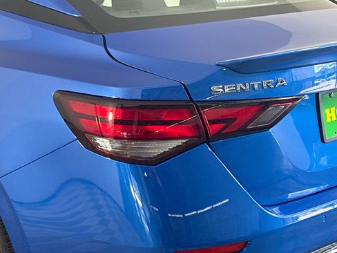 Used 2025 Nissan Sentra SR image 36