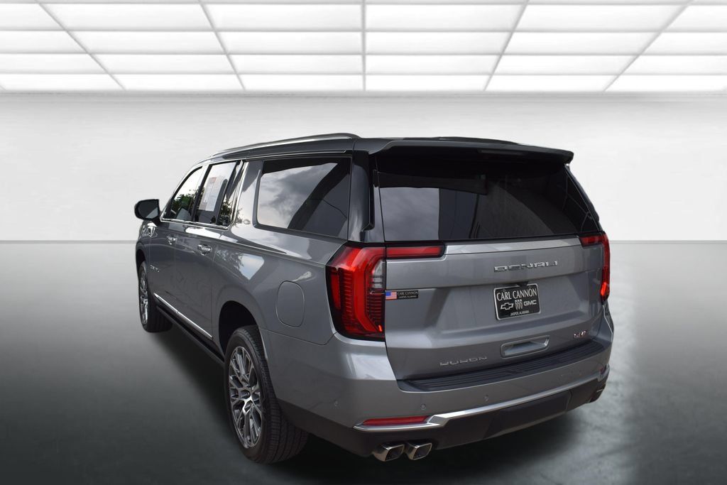 Used 2026 GMC Yukon XL Denali w/ Sun & Power Step Package AWD/4WD image 9