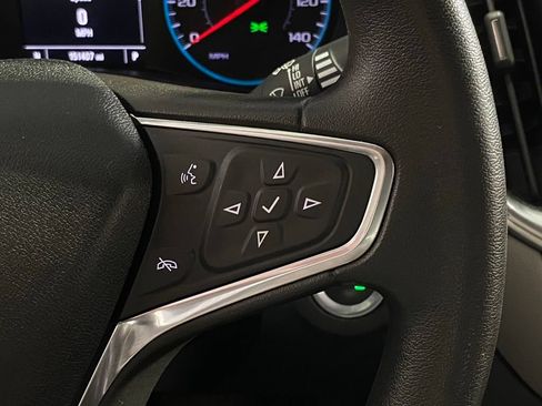 Used 2018 Chevrolet Equinox LS FWD image 33
