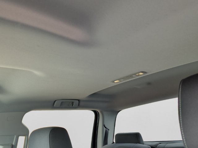 Used 2018 Chevrolet Silverado 1500 LT w/ Texas Edition RWD image 12