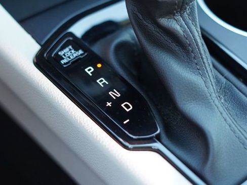 Used 2022 Kia K5 LXS image 31