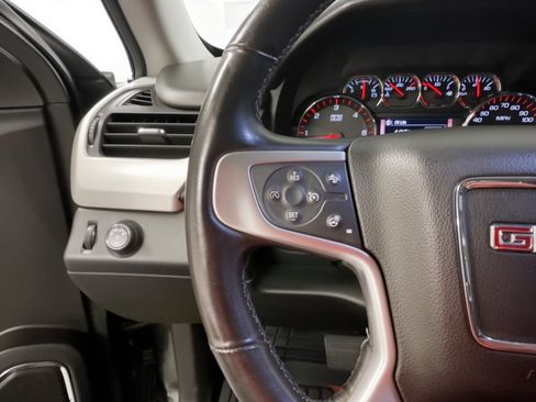 Used 2016 GMC Yukon SLT w/ Open Road Package RWD image 18
