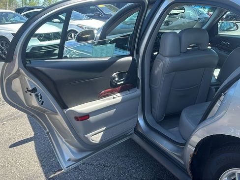 Used 2005 Buick Le Sabre Limited image 24