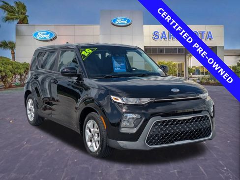 Used 2020 Kia Soul S FWD image 1