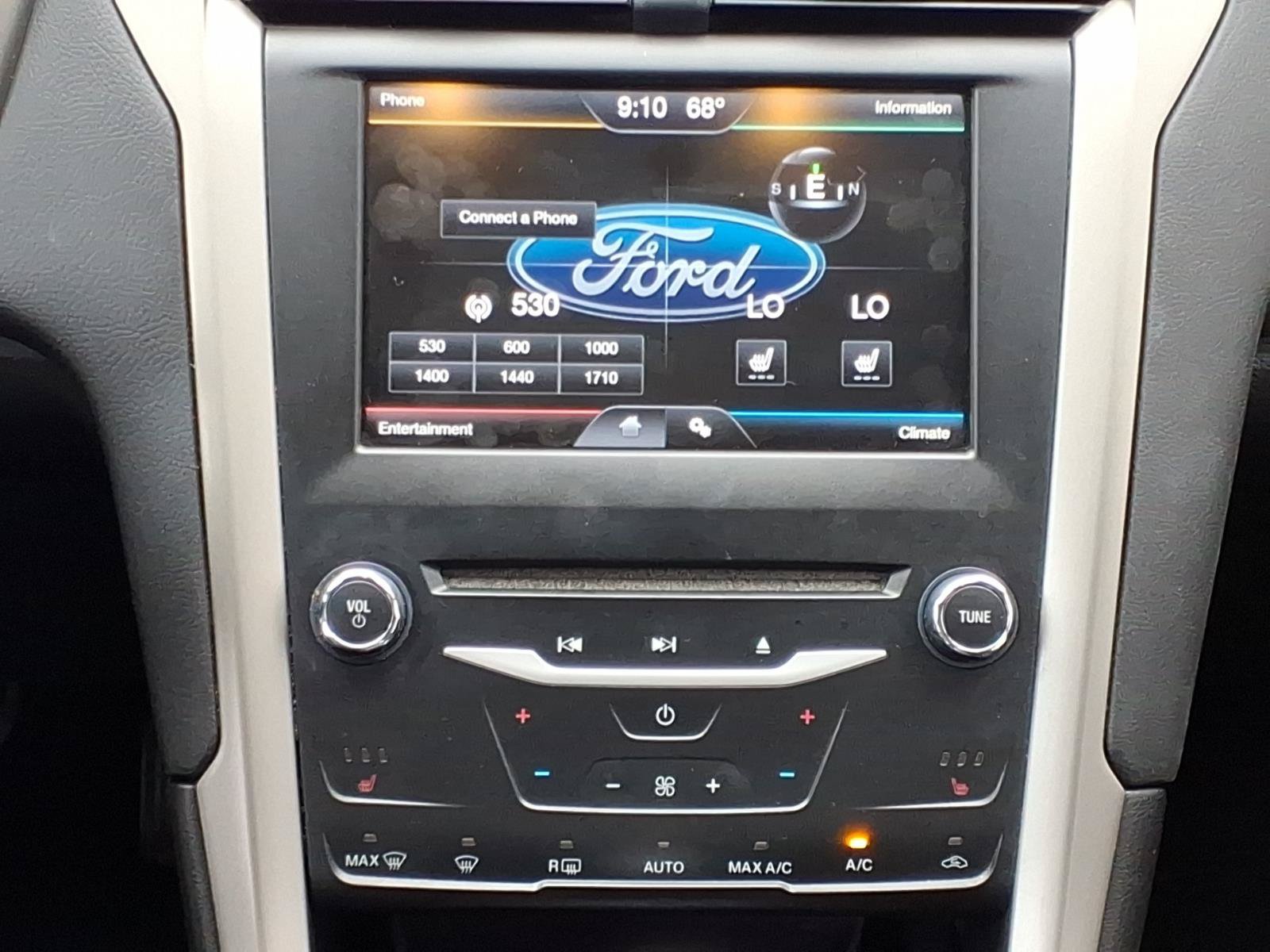 Used 2013 Ford Fusion SE FWD image 6