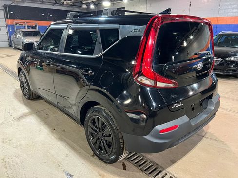Used 2021 Kia Soul LX image 5