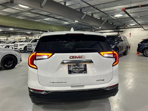 Used 2022 GMC Terrain AT4 w/ Infotainment Package II image 3