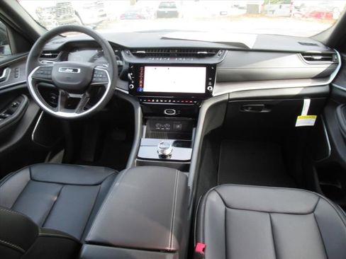 New 2026 Jeep Grand Cherokee L Limited RWD image 12