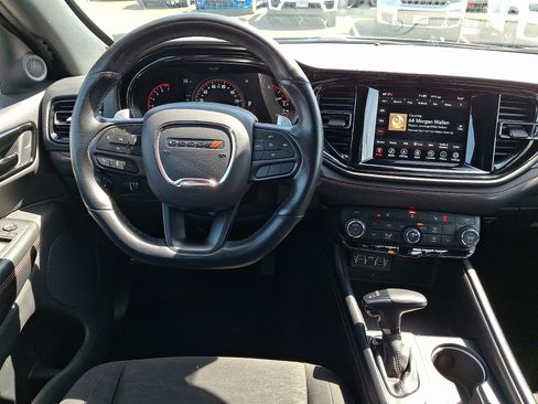 Used 2023 Dodge Durango GT RWD image 12