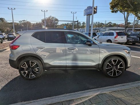 New 2026 Volvo XC40 B5 Ultra w/ Protection Package Premier image 7