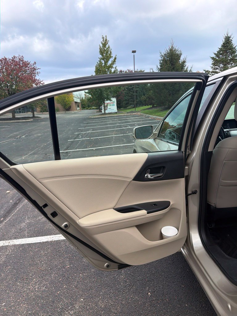 Used 2017 Honda Accord EX-L image 27