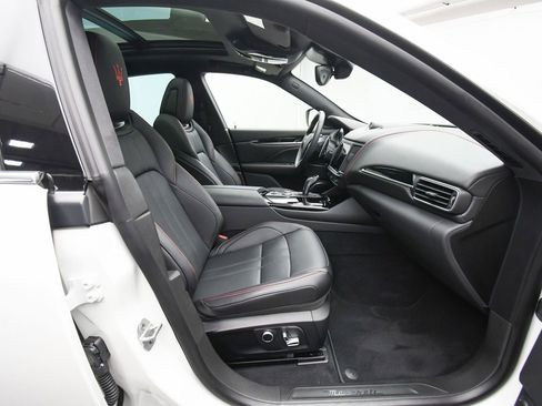 New 2024 Maserati Levante GT Ultima image 46