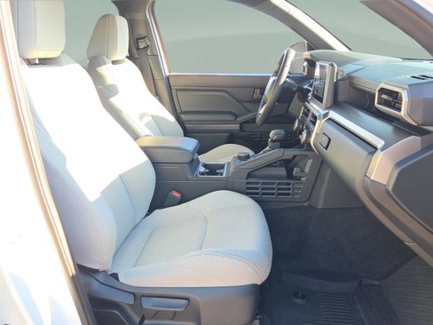 Certified 2025 Toyota 4Runner SR5 image 14