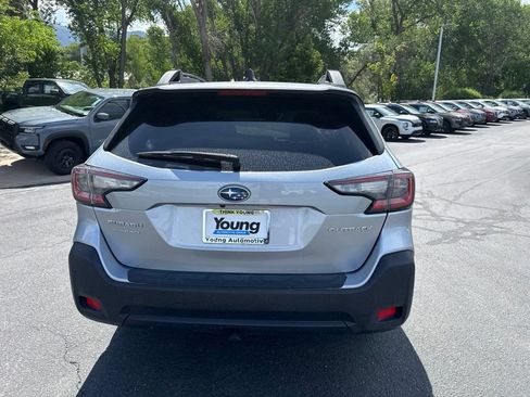 Used 2025 Subaru Outback Premium w/ Popular Package #1A AWD/4WD image 4