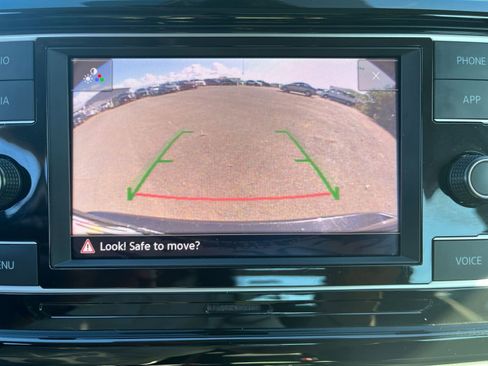 Used 2024 Volkswagen Taos S image 17