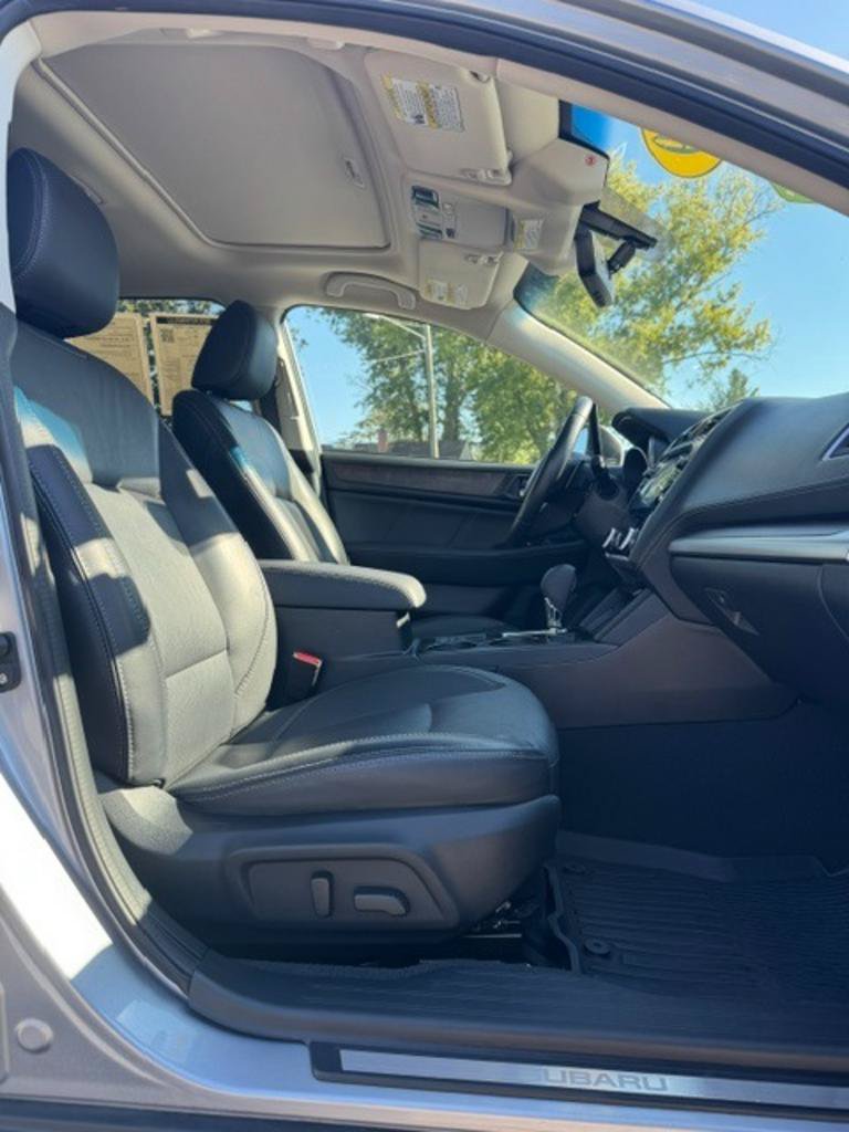 Used 2019 Subaru Outback 2.5i Limited AWD/4WD image 13