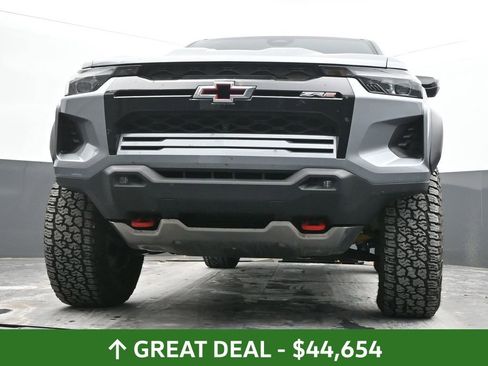 Used 2024 Chevrolet Colorado ZR2 w/ ZR2 Convenience Package III AWD/4WD image 47