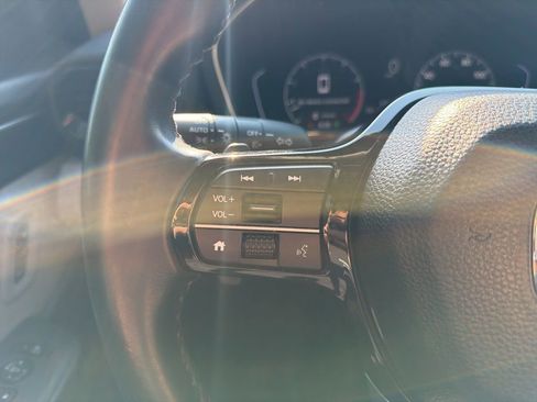 Used 2023 Honda Pilot Touring image 15