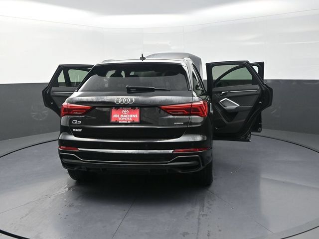 Used 2025 Audi Q3 2.0T Premium AWD/4WD image 44