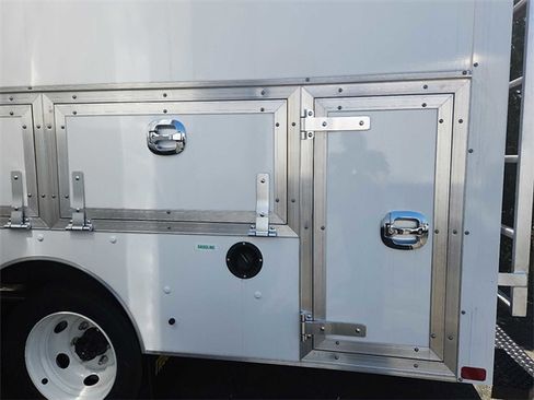 New 2024 Chevrolet Low Cab Forward image 5