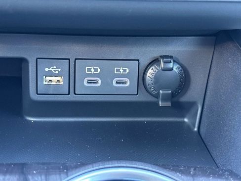 New 2026 Toyota Highlander Limited AWD/4WD image 17