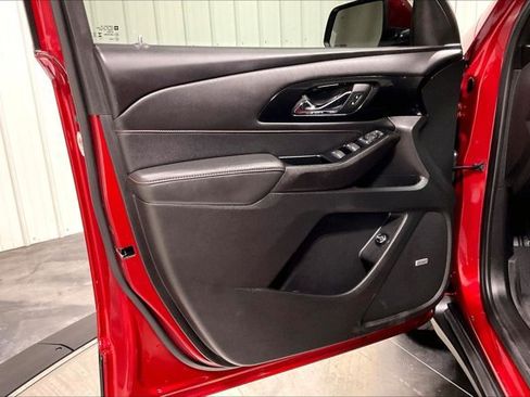 Used 2023 Chevrolet Traverse RS w/ LPO, Floor Liner Package AWD/4WD image 23