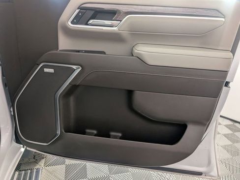 Certified 2024 Chevrolet Silverado 2500 LTZ w/ LTZ Convenience Package image 35