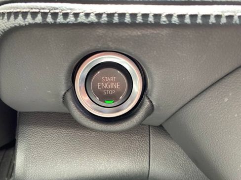 Used 2025 Chevrolet Tahoe Z71 AWD/4WD image 10