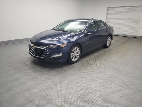 Used 2021 Chevrolet Malibu LT FWD image 2