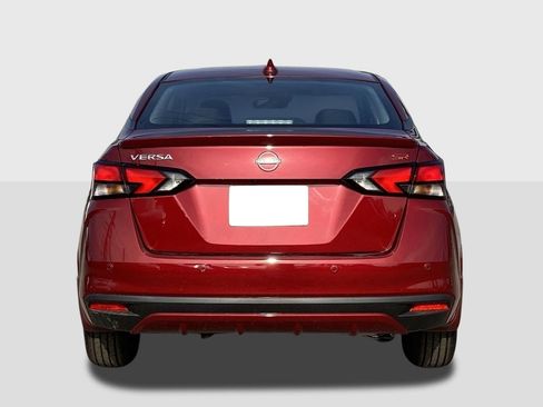 New 2025 Nissan Versa SR image 3