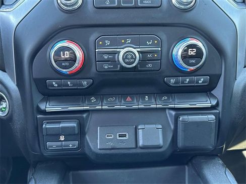 Used 2021 GMC Sierra 2500 SLT image 23