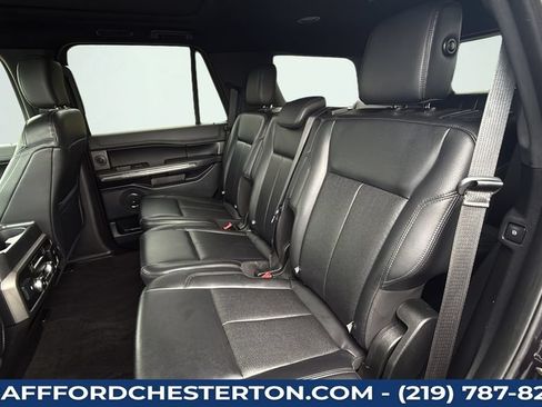 Used 2019 Ford Expedition XLT w/ Equipment Group 202A AWD/4WD image 24