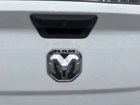 Used 2021 RAM 2500 Tradesman w/ Chrome Appearance Group AWD/4WD image 5
