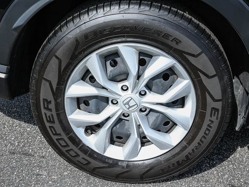 Used 2025 Honda CR-V LX image 11