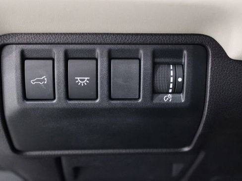 Used 2023 Subaru Ascent Limited w/ Technology Package image 40